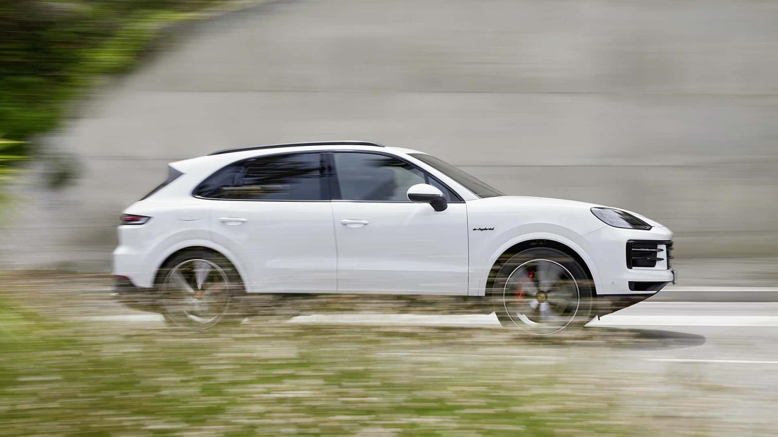 Νέα Porsche Cayenne S E-Hybrid με 519 άλογα!